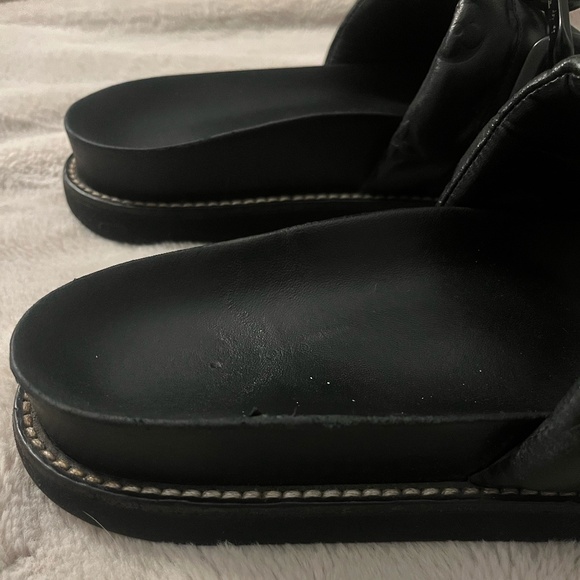 Louis Vuitton Leather Chain-Link Accents Slides - Picture 10 of 16